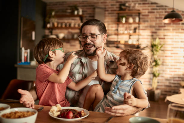istock Family enjoying breakfast 1025135102