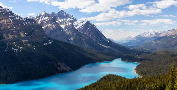 istock Peyto Lake, Banff National Park 1025214112