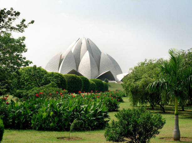 istock Lotus Temple New Delhi India 1025303424