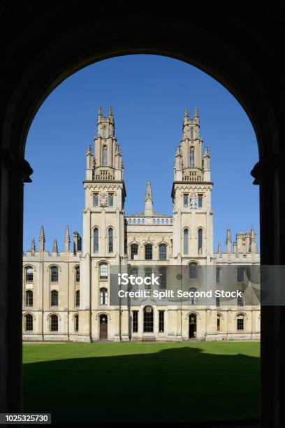 Am All Souls College In Oxford Stockfoto und mehr Bilder von All Souls College - All Souls College, Alt, Architektur