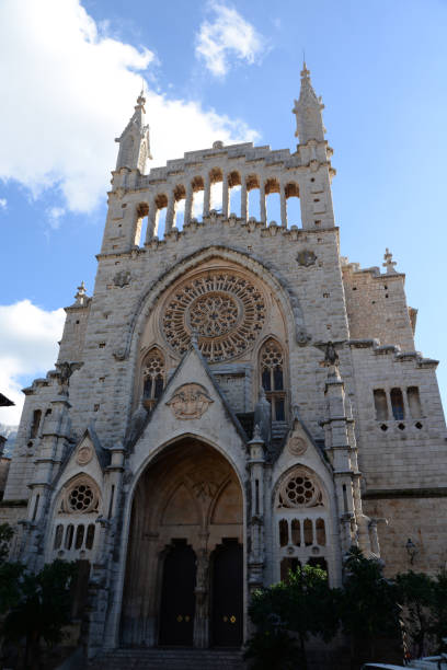 istock Church in Soller, Mallorca 1025386884