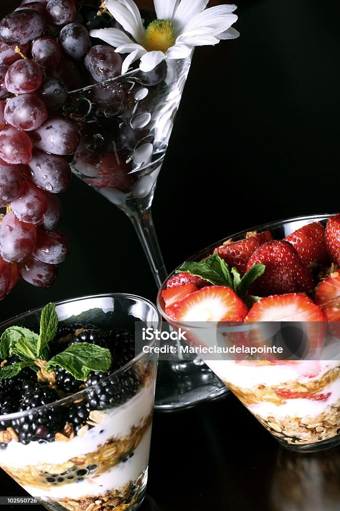 parfaits de frutas - Foto de stock de Alimentação Saudável royalty-free