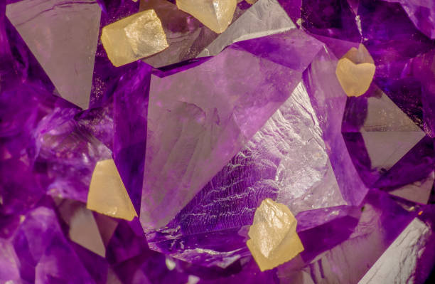 istock High magnification amethyst macro photo 1025718828