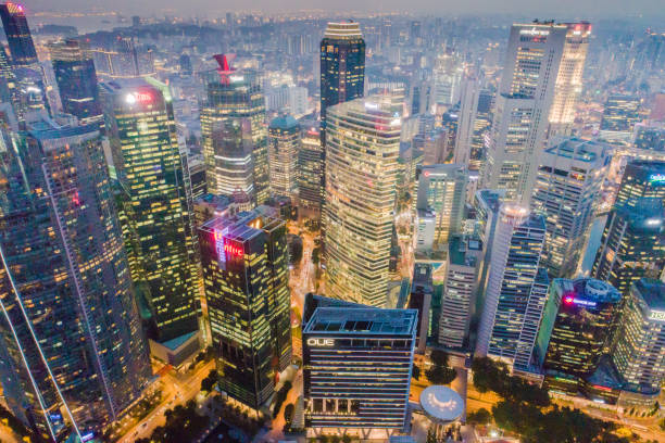 vista aérea da cidade grande horizonte em cingapura centro da cbd central de - singapore skyline - fotografias e filmes do acervo