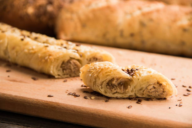 bakery meat rolls - sausagemeat imagens e fotografias de stock