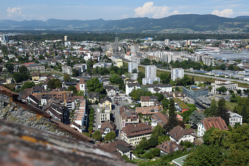 Lenzburg is a small town in the central region of the Swiss canton Aargau and is the capital of the Lenzburg District. Lenzburg has a Population of 9,503 inhabitants.