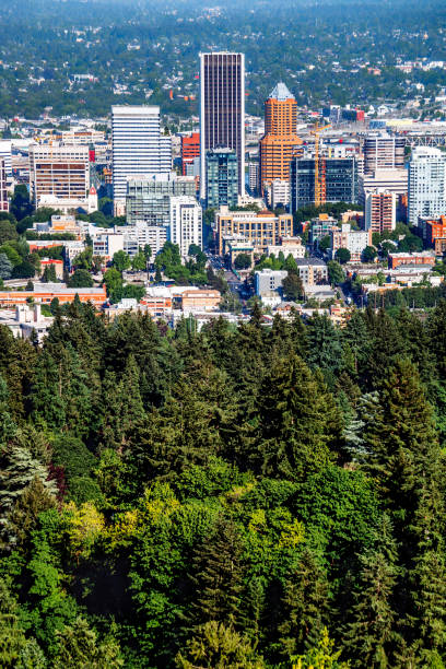 istock City view - Portland, Oregon 1026057520