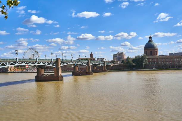 istock View of Toulouse from the river 1026178248