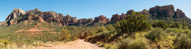 vista panoramica da schnebly hill road a sedona, arizona - schnebly hill formation foto e immagini stock