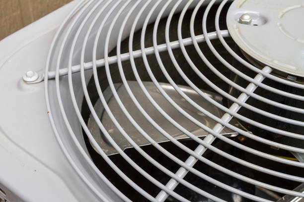 Exhaust fan of an air conditioner Air conditioner during the summer heat. It is the savior of many as a way to get out of the heat and relax electric motor stock pictures, royalty-free photos & images