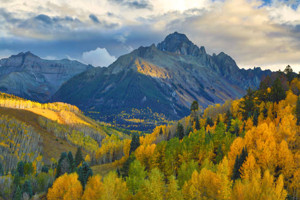 istock San Juan Mountains in Autumn on a Cloudy Day 1026346624
