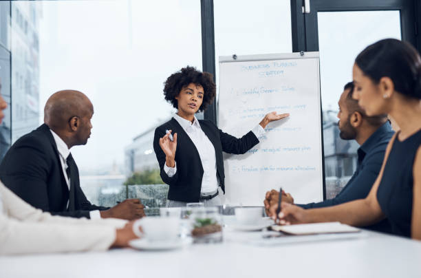 istock Tuned into Monday's business forecast 1026594116