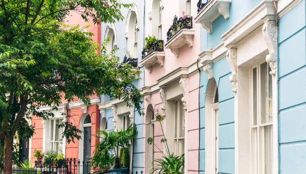 colourful london homes - british culture elegance london england english culture imagens e fotografias de stock