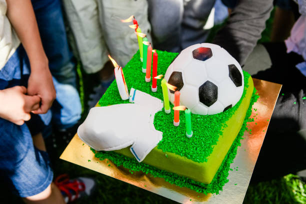  Pasteles De Cumpleaños De Fútbol Fotografías de stock, fotos e imágenes libres de derechos