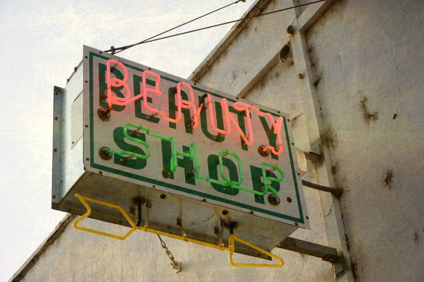 istock neon beauty shop sign 1026976492