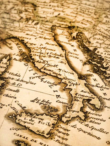 istock Old map of Italian Peninsula 1027005616