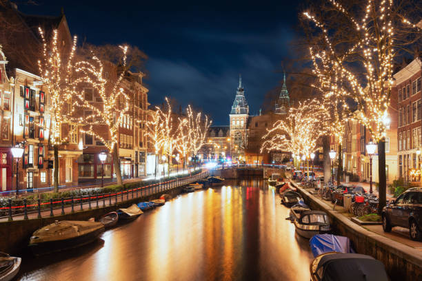 The Spiegelgracht in the old town of Amsterdam Amsterdam, The Netherlands, December 26, 2017:  The Spiegelgracht in the old town of Amsterdam canal house photos stock pictures, royalty-free photos & images