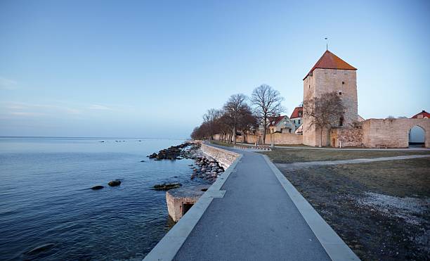 Waters edge in Visby at dusk  gotland stock pictures, royalty-free photos & images