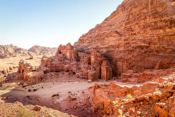 ruinas de petra, roca perdida ciudad de jordania. petra - petra antiquities jordan middle east fotografías e imágenes de stock
