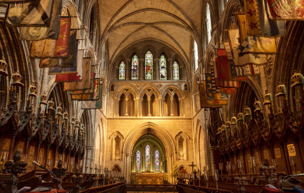 interior de la catedral de san patricio de dublín irlanda - dublin ireland place of worship church travel destinations fotografías e imágenes de stock