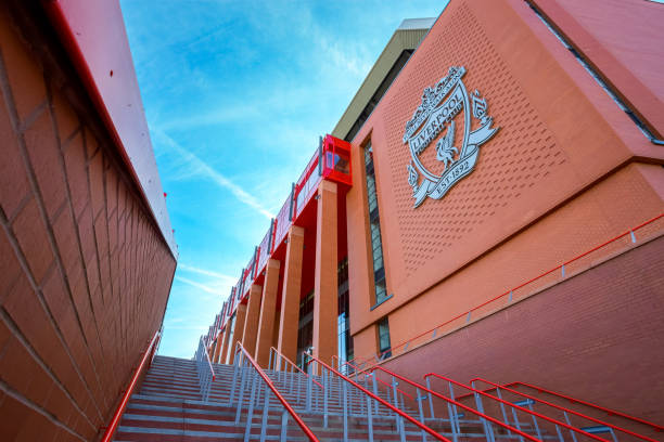 リバプール fc の本拠地、アンフィールド ・ スタジアム - museum of liverpool ストックフォトと画像