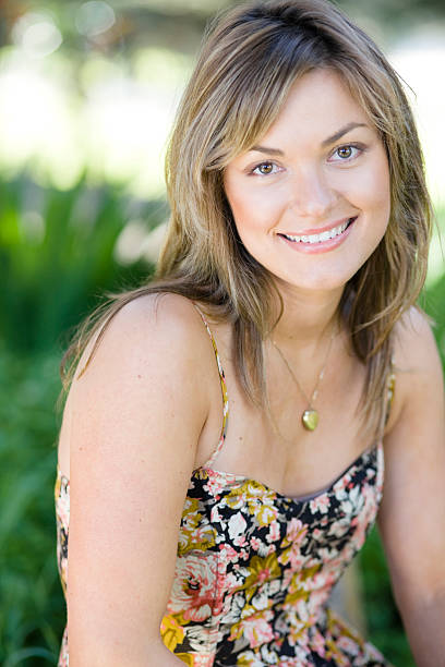 Sonriente Joven mujer - foto de stock