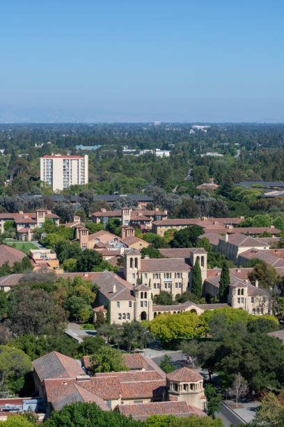 istock Overhead of Palo Alto 1027499282
