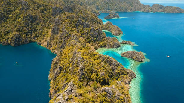 istock Mountain lake Barracuda on a tropical island, Philippines, Coron, Palawan 1027593502