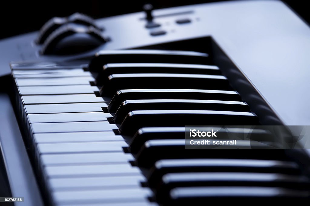 Sintetizzatore musicale - Foto stock royalty-free di Attrezzatura per la musica