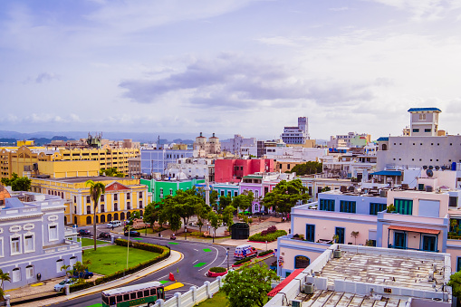 Colorida calle del viejo San Juan, Puerto Rico photo
