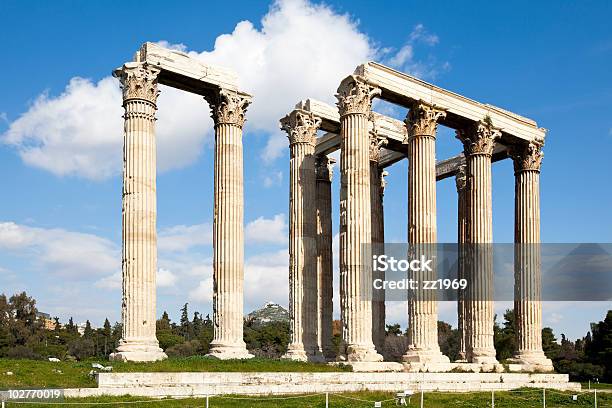 オリンピアゼウスの神殿 - アテナイのアクロポリスのストックフォトや画像を多数ご用意 - アテナイのアクロポリス, アテネ, オリンピアゼウス神殿