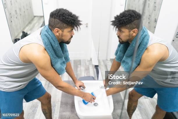 Im Gonna Reach My Goal Today Stock Photo - Download Image Now - Mirror - Object, Men, Adult