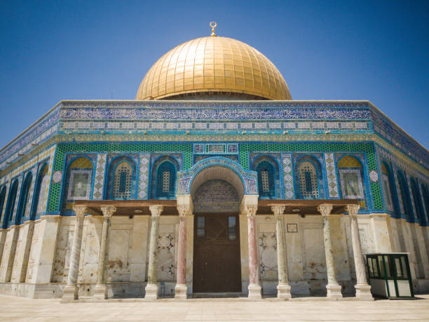 a cúpula da mesquita de rock na cidade velha de templo mount.jerusalem, israel - jerusalem old town dome of the rock city - fotografias e filmes do acervo