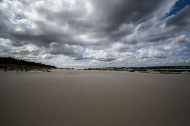 istock Cloudy weather on the beach by the Baltic Sea 1027875434