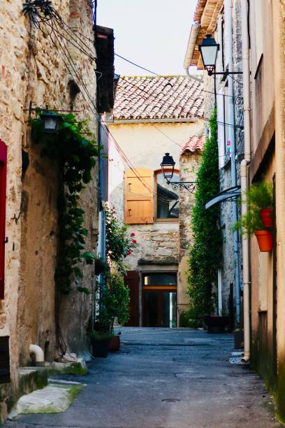 istock Alley of provence 1027876018