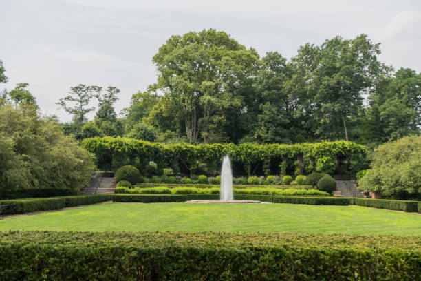 istock Garden and a fountain 1027993860