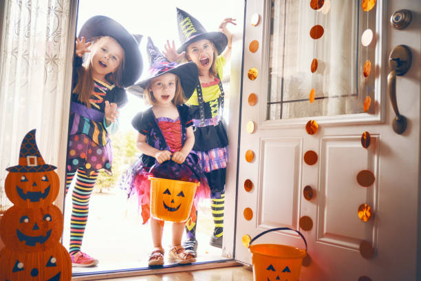 istock children on Halloween 1028085572