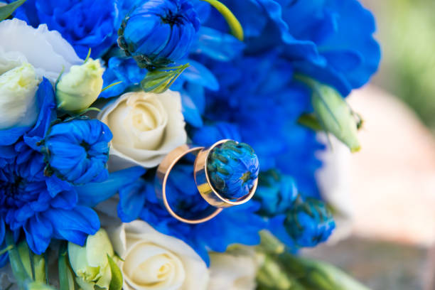 istock Gold rings and a festive wedding bouquet 1028259806