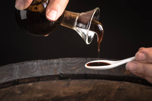 aceto balsamico di modena - vinegar stockfoto's en -beelden