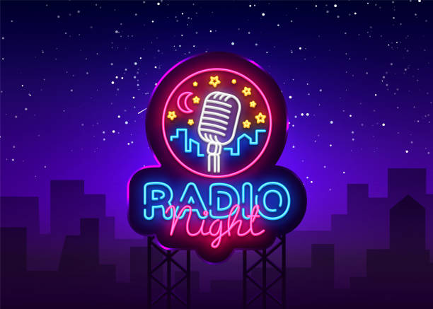 illustrazioni stock, clip art, cartoni animati e icone di tendenza di radio night neon logo vector. radio night neon segno, modello di design, design tendenza moderna, radio neon cartello, pubblicità notturna luminosa, banner luce, arte della luce. illustrazione vettoriale. cartellone - neon light disco lights illuminated nightlife