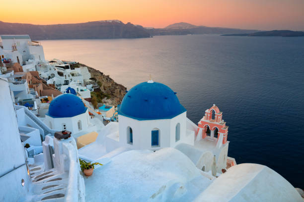 istock Oia, Santorini, Greece. 1028672506