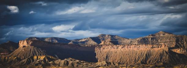 istock Southern Utah Butte 1 1028723996