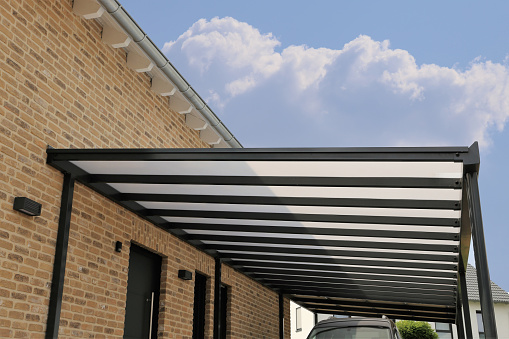 Courtyard canopy with glass