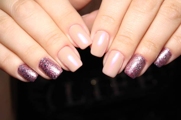 istock sexy gray manicure 1028777084