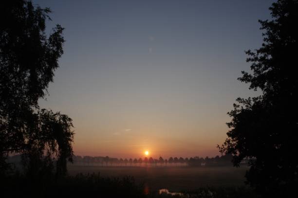 istock Country sunrise scene 1028818426