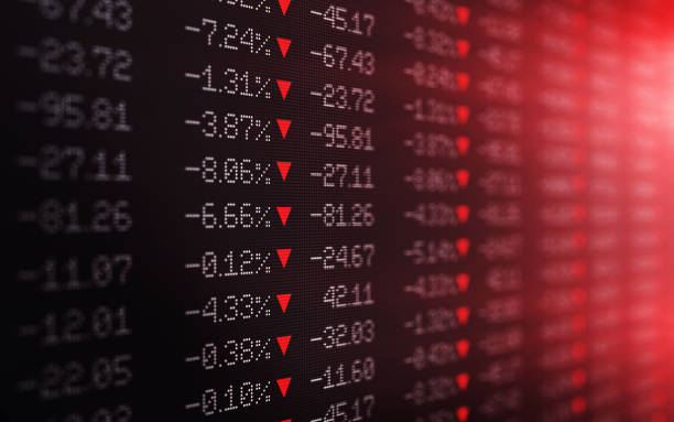 Trading Board Is Showing A Crash In Stok Exchange Market Trading board is showing a crash in stock exchange market. Selective focus. Horizontal composition with copy space. moving down stock pictures, royalty-free photos & images