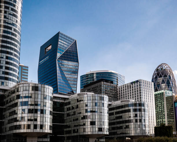 istock La Defense skyline Paris France 1028926018