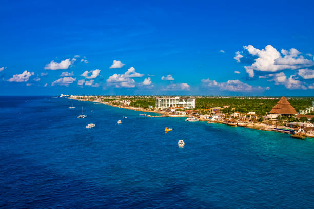 Cozumel Coast The coast of Cozumel, Mexico from the sea cozumel photos stock pictures, royalty-free photos & images