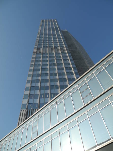 High-rise in Frankfurt High-rise in Frankfurt gebäude stock pictures, royalty-free photos & images