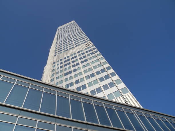 High-rise in Frankfurt High-rise in Frankfurt gebäude stock pictures, royalty-free photos & images